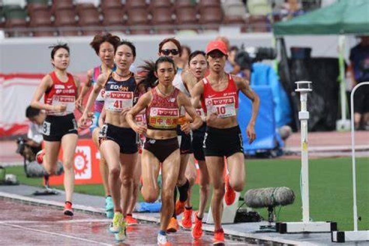 女子5000m トラック陸上 日本実業団